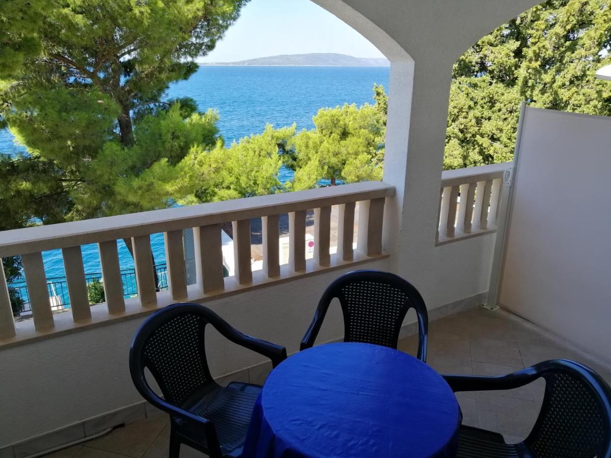 Apartments With Sea View Drvenik Makarska Riviera Luaran gambar