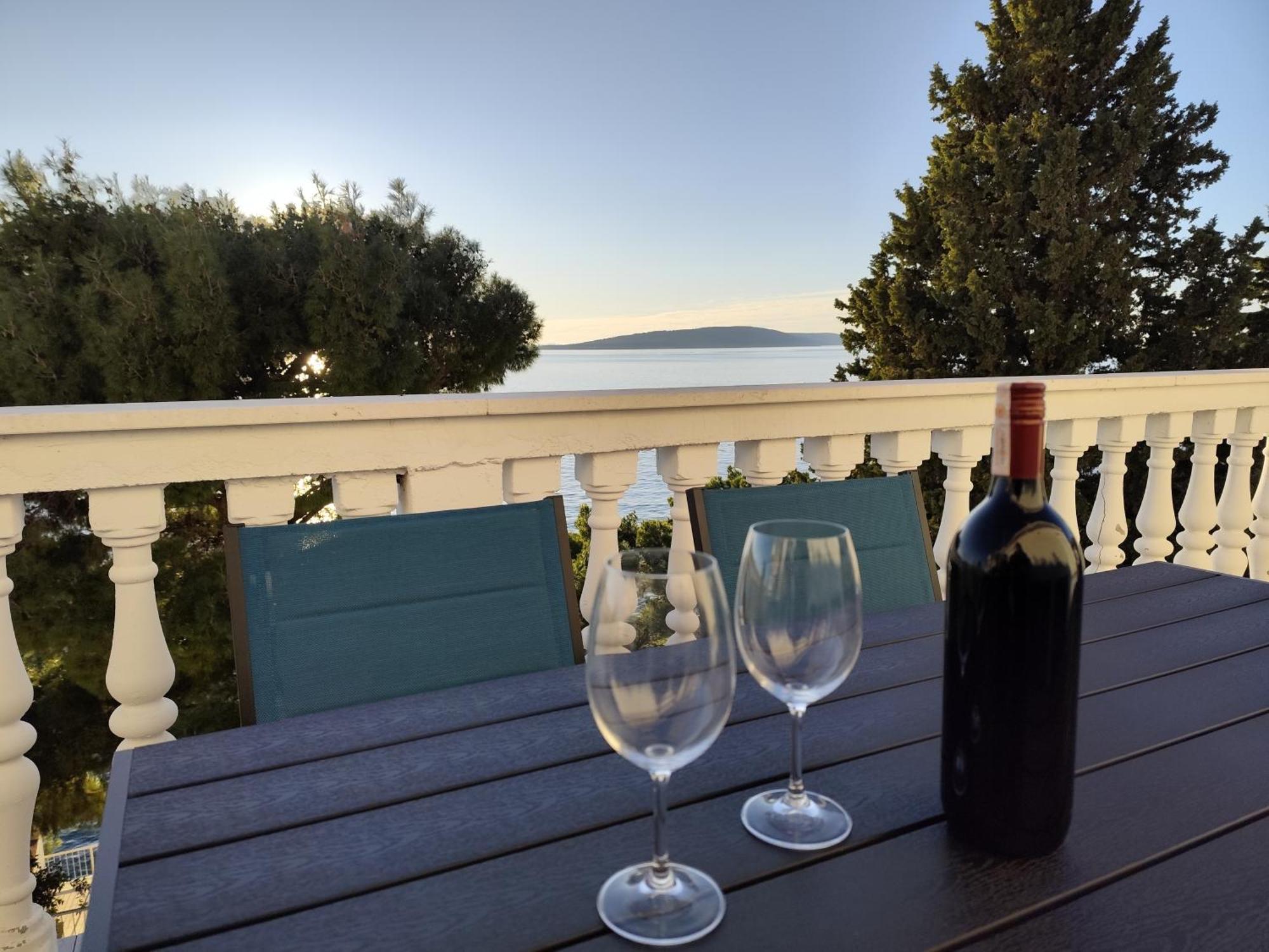 Apartments With Sea View Drvenik Makarska Riviera Luaran gambar